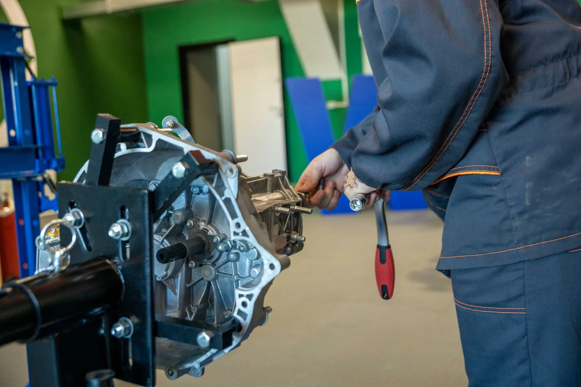 Embrayage usé : symptômes, test de patinage et prix